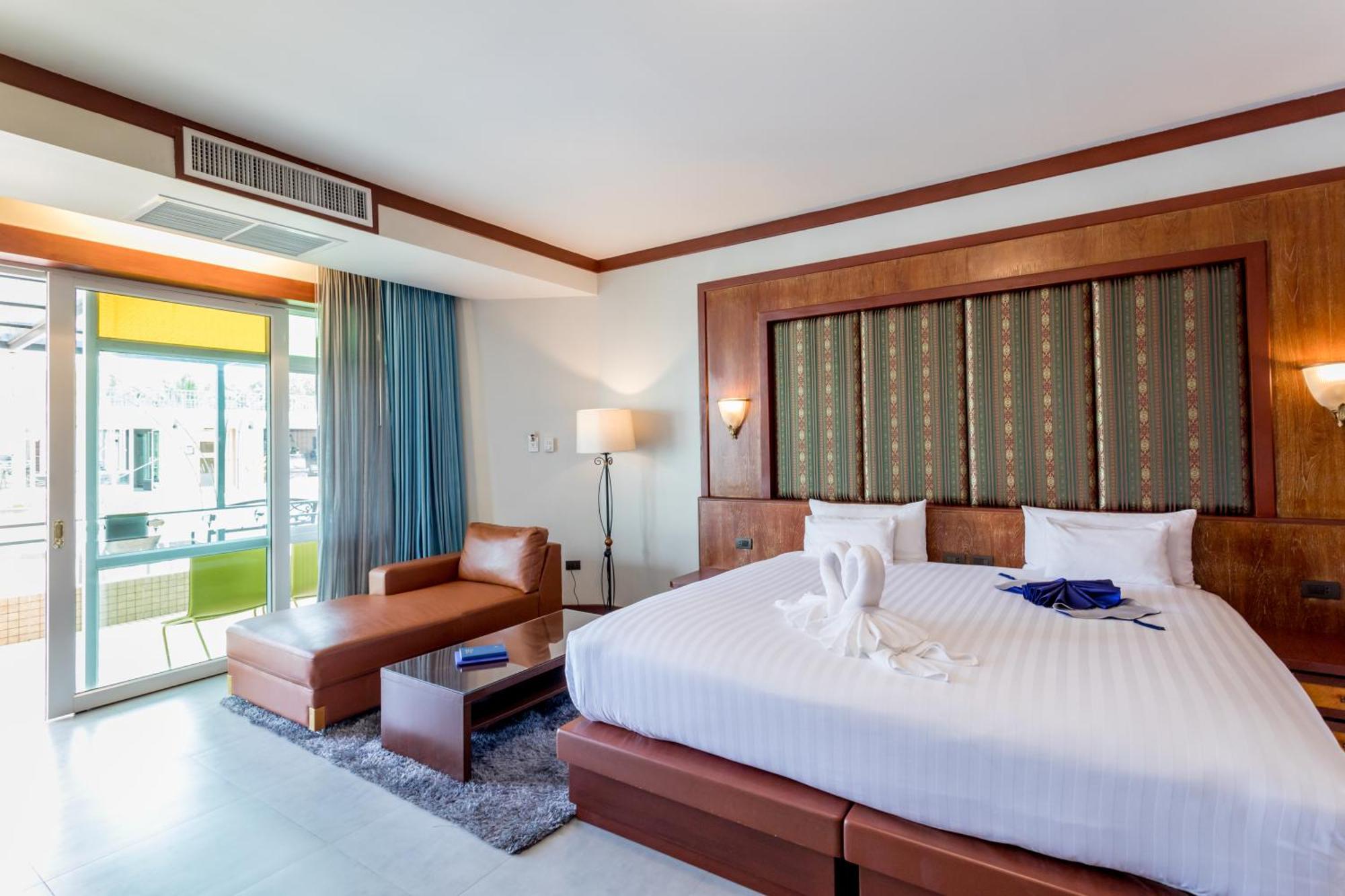 Erawan Hotel Khok Kloi Luaran gambar
