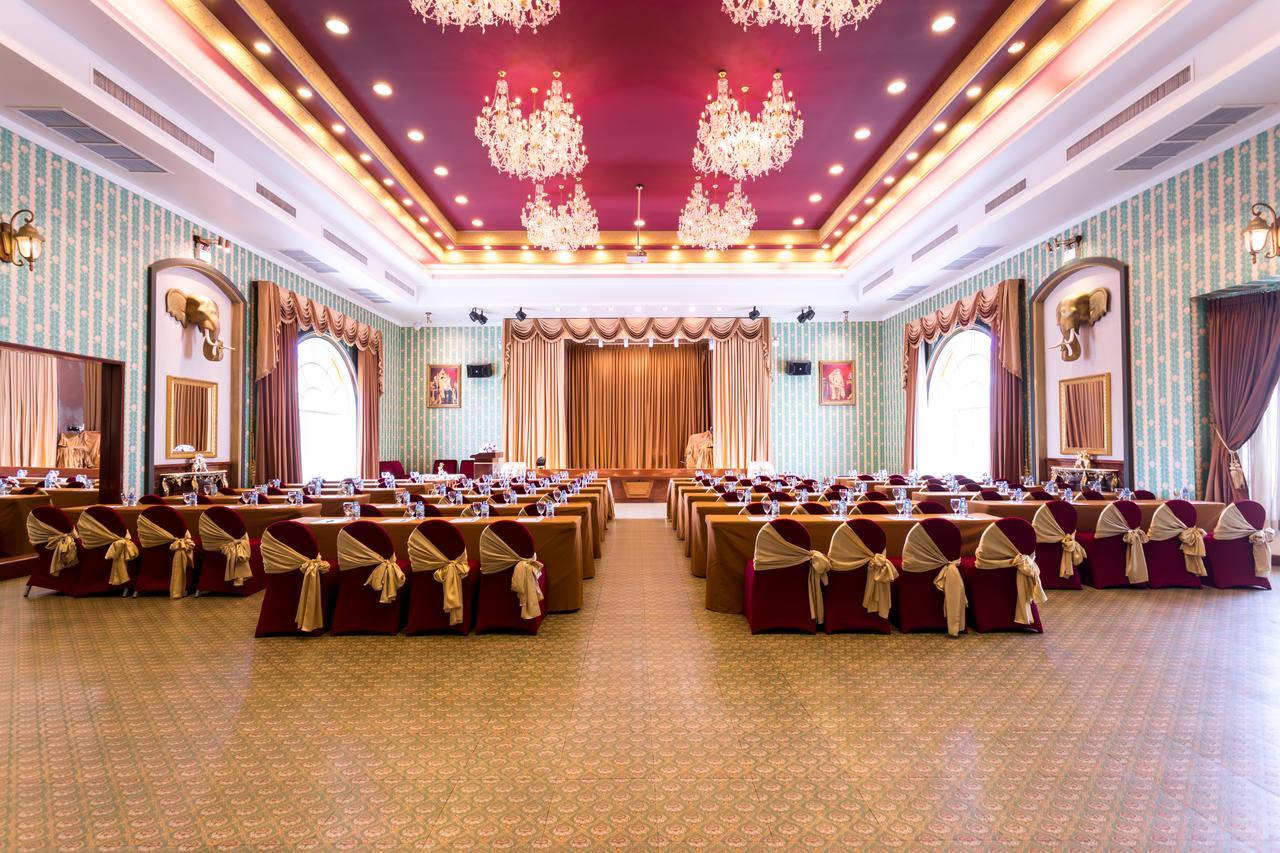 Erawan Hotel Khok Kloi Luaran gambar
